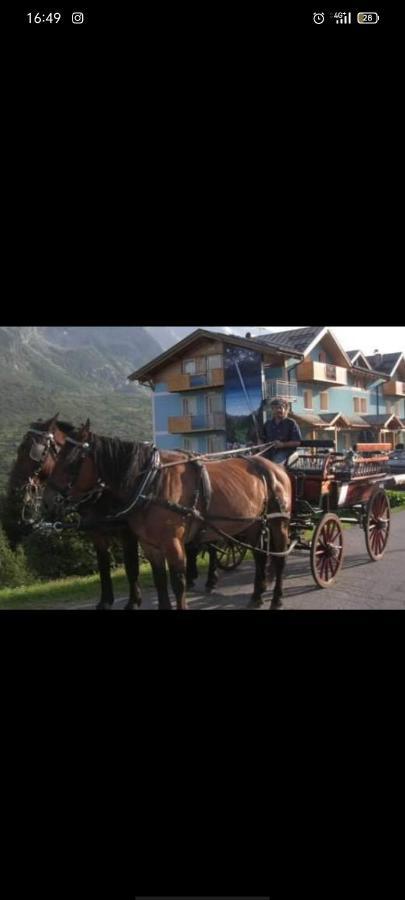 Hotel Cielo Blu Passo del Tonale Esterno foto