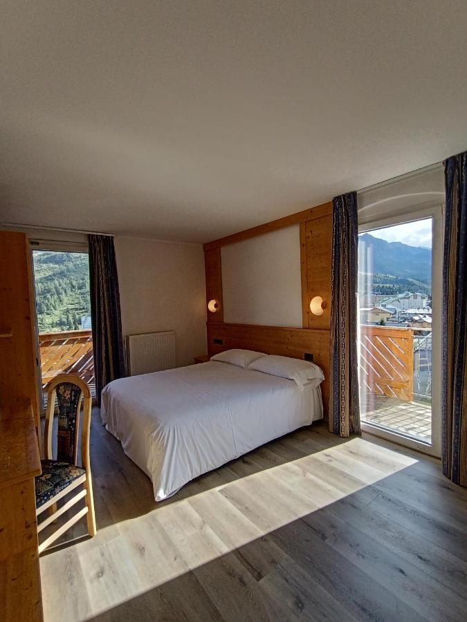 Hotel Cielo Blu Passo del Tonale Esterno foto