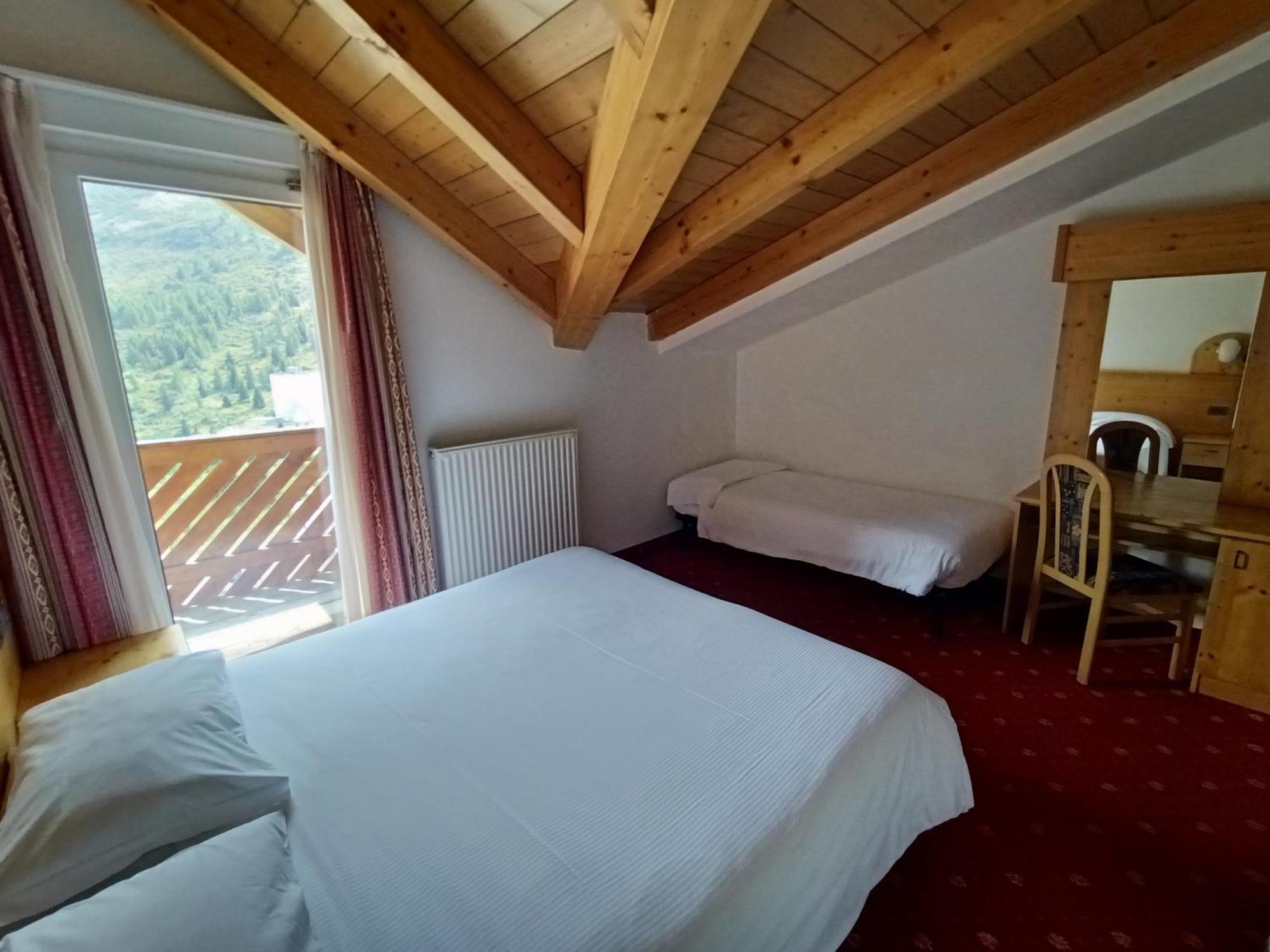 Hotel Cielo Blu Passo del Tonale Esterno foto